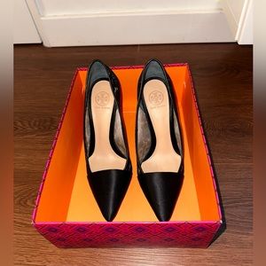 Tory Burch black pumps